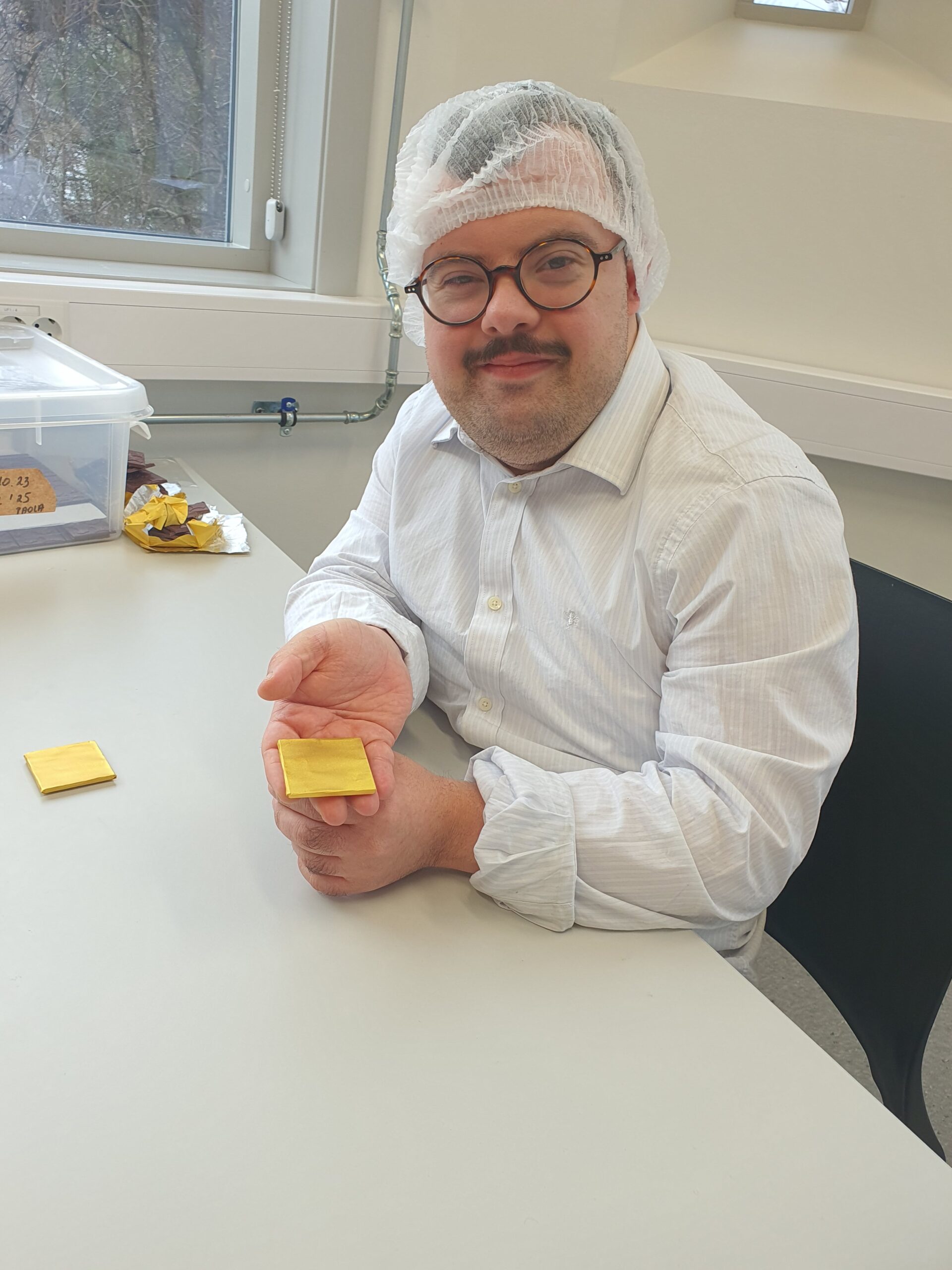 Shrood sin første sjokoalde pakket